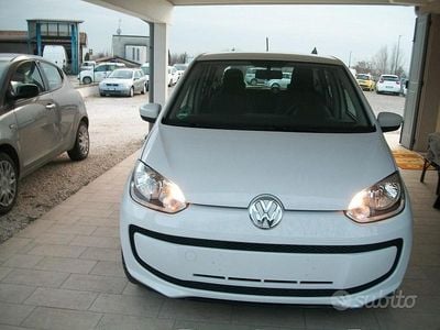 Usata VW up! Move 59 CV (43 kW) 2015 Bianco Utilitaria