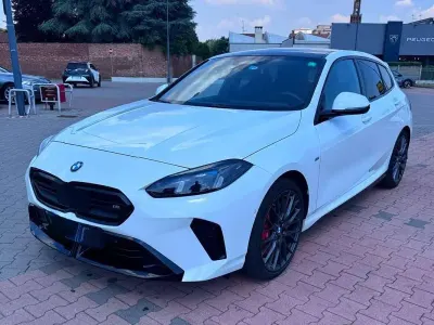 Usata BMW 118 M Sport 150 CV (110 kW) 2024 Bianco Utilitaria