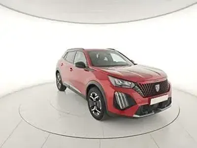 Usata Peugeot 2008 Allure 101 CV (74 kW) 2024 Blu SUV