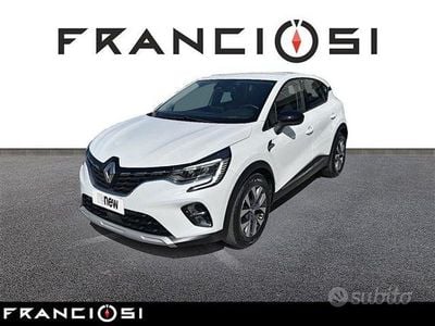 Usata Renault Captur Intens 160 CV (117 kW) 2021 Bianco SUV