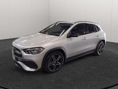 Usata Mercedes GLA200 Premium 150 CV (110 kW) 2022 Argento SUV