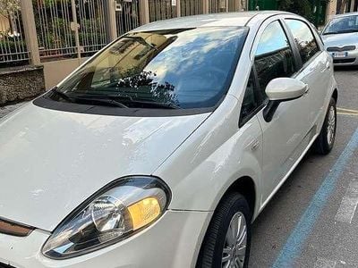 Usata Fiat Punto Evo Dynamic 69 CV (50 kW) 2011 Bianco Utilitaria