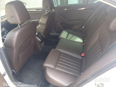 Usata Skoda Superb 190 CV (139 kW) 2017 Bianco Berlina