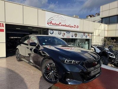 Usata BMW 520 M Sport 197 CV (144 kW) 2024 Carbonschwarz metallic Berlina