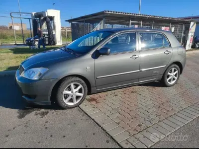 Usata Toyota Corolla 90 CV (66 kW) 2003 Berlina
