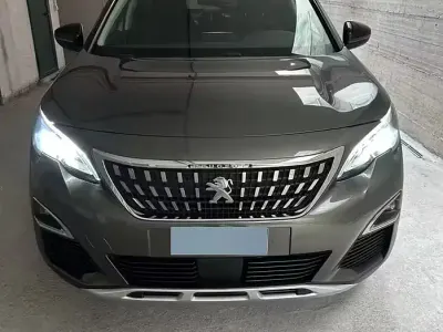 Usata Peugeot 3008 131 CV (96 kW) 2018 SUV