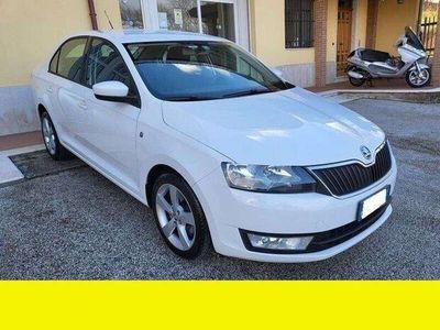 Usata Skoda Rapid Ambition 105 CV (77 kW) 2013 Bianco Berlina