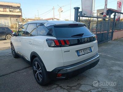 Usata Peugeot 3008 2019 Bianco SUV