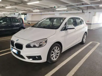 Usata BMW 218 Active Tourer Advantage 150 CV (110 kW) 2015 Bianco Monovolume