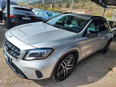 Usata Mercedes GLA200 Premium 136 CV (100 kW) 2018 Grigio SUV