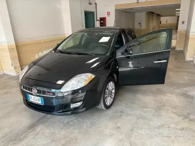 Usata Fiat Bravo 165 CV (121 kW) 2009 Nero Utilitaria