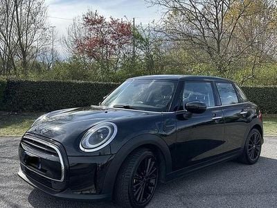 Usata Mini Cooper Classic 136 CV (100 kW) 2022 Nero Utilitaria