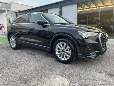 Usata Audi Q3 Sportback Business Plus 150 CV (110 kW) 2023 Nero SUV