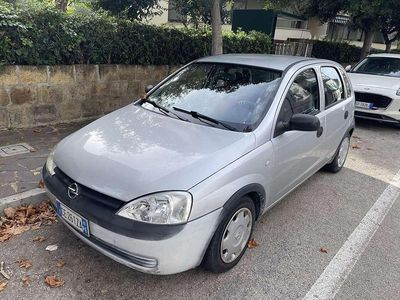 Usata Opel Corsa Swing 67 CV (49 kW) 2005 Berlina