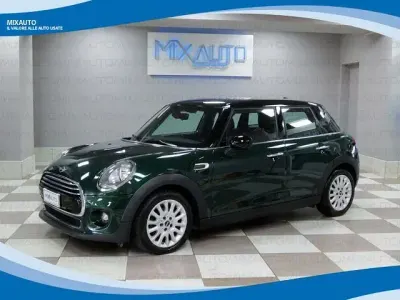Käytetty Mini Cooper D Hype 116 HP (85 kW) 2015 Vihreä Viistoperä