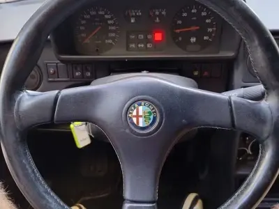 Usata Alfa Romeo 33 Quadrifoglio Verde 129 CV (94 kW) 1992 Berlina