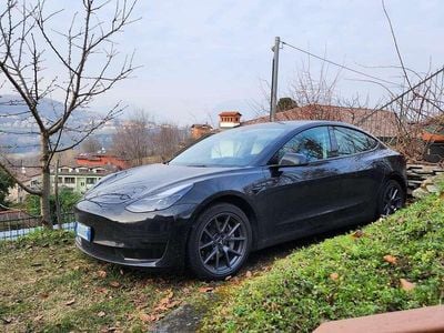 Usata Tesla Model 3 Standard Range 235 kW (320 CV) 2023 Nero Berlina