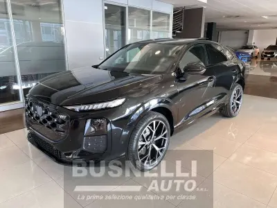 Nuova Audi Q3 Sportback S-Line 204 CV (150 kW) 2026 Nero mythos SUV