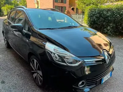 Usata Renault Clio 90 CV (66 kW) 2016 Nero Station wagon