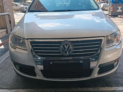 Usata VW Passat Highline 140 CV (102 kW) 2006 Grigio Berlina