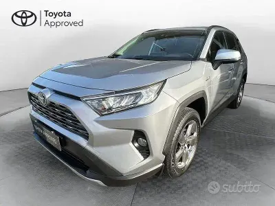 Usata Toyota RAV4 Hybrid 218 CV (160 kW) 2022 Grigio SUV