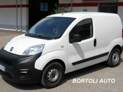 Usata Fiat Fiorino S 80 CV (58 kW) 2021 Bianco Monovolume