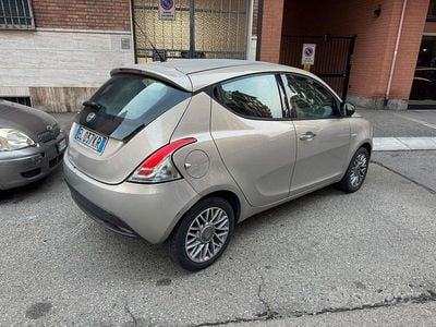 Usata Lancia Ypsilon 95 CV (69 kW) 2011 Grigio Utilitaria