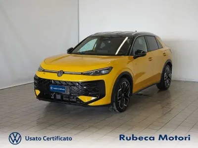 Usata VW T-Roc R-line 150 CV (110 kW) 2026 Giallo SUV