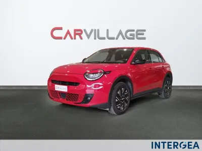 Usata Fiat 600 Red 114 kW (156 CV) 2023 Rosso pastello SUV