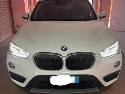 Usata BMW X1 150 CV (110 kW) 2015 Bianco SUV