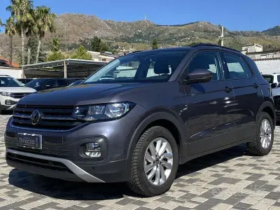 Usata VW T-Cross Style 110 CV (80 kW) 2023 Grigio SUV