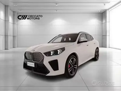 Usata BMW iX2 M Sport 103 kW (141 CV) 2025 Bianco SUV
