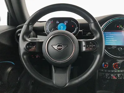 Usata Mini Cooper S Classic 178 CV (130 kW) 2022 Enigmatic black mini yours Utilitaria