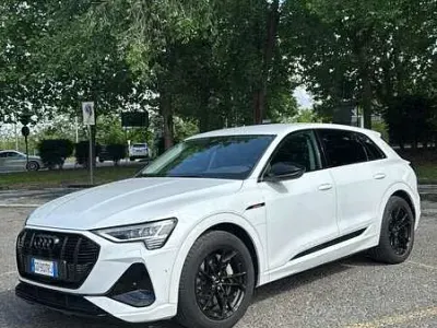 Usata Audi e-tron Sportback S-Line 158 kW (215 CV) 2020 Bianco SUV