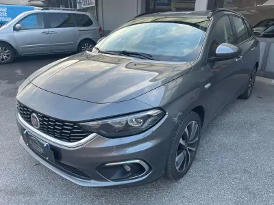 Usata Fiat Tipo Lounge 120 CV (88 kW) 2018 Grigio Station wagon