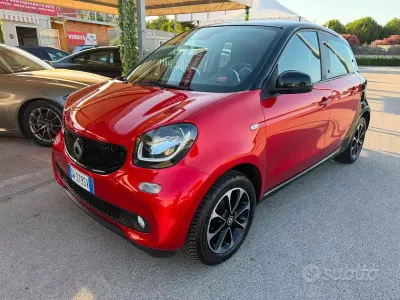 Usata Smart ForFour Prime 90 CV (66 kW) 2016 Rosso Utilitaria