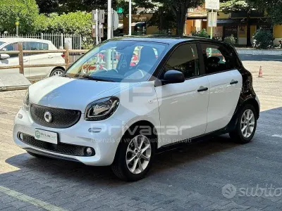 Usata Smart ForFour 71 CV (52 kW) 2018 Bianco Utilitaria