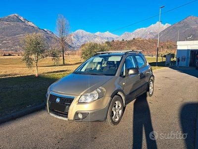 Usata Fiat Sedici 120 CV (88 kW) 2006 SUV