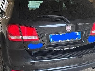 Usata Fiat Freemont 140 CV (102 kW) 2012 Nero SUV