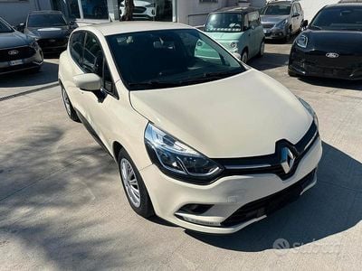 Usata Renault Clio IV Zen 75 CV (55 kW) 2017 Beige Berlina