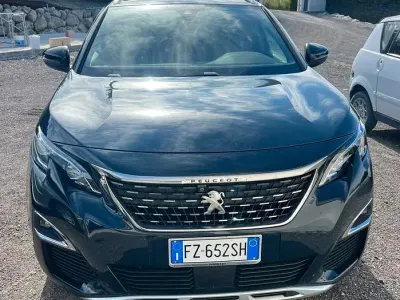 Usata Peugeot 3008 GT-line 131 CV (96 kW) 2019 Blu SUV