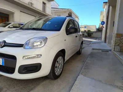 Usata Fiat Panda Pop 69 CV (50 kW) 2014 Bianco Utilitaria
