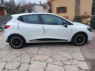 Usata Renault Clio IV 75 CV (55 kW) 2014 Bianco Berlina