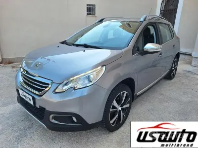 Usata Peugeot 2008 Allure 120 CV (88 kW) 2015 Grigio SUV