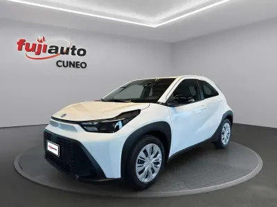 Nuova Toyota Aygo X 116 CV (85 kW) 2026 Super white SUV