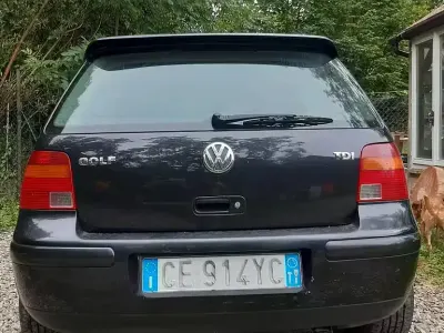 Usata VW Golf IV Highline 130 CV (95 kW) 2003 Nero Berlina