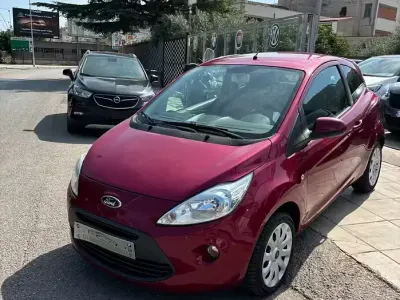 Usata Ford Ka Titanium 75 CV (55 kW) 2013 Rosso Utilitaria