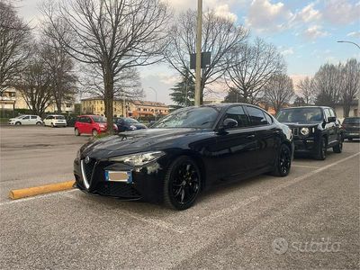 Nero Usata 2018 Alfa Romeo Giulia Berlina | 17.500 € (Buon prezzo)