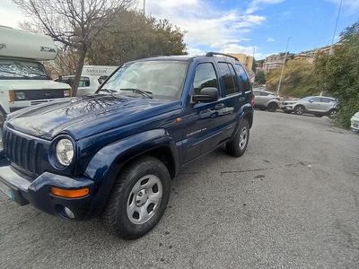 Second-hand Jeep Cherokee Limited 163 CP (119 kW) 2004 Albastru SUV