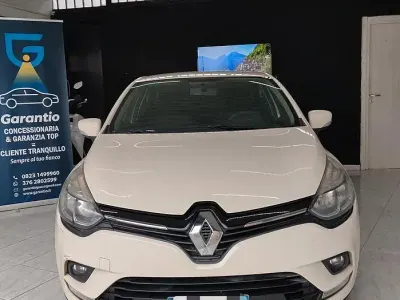 Usata Renault Clio IV 75 CV (55 kW) 2017 Beige Berlina